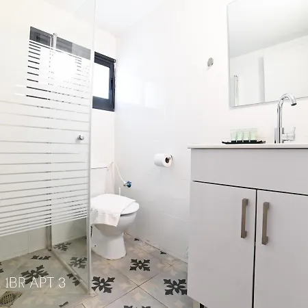 YalaRent Bazelet Apartments - for families&couples Tibériade Extérieur photo